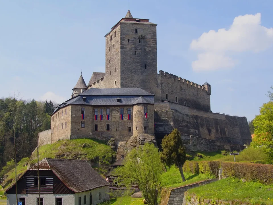 Výstupy laserového skenování — 3D model hradu Kost